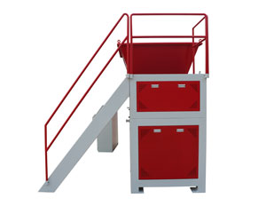 塑料桶撕碎，雙軸撕碎機(jī)，剪切撕碎機(jī)