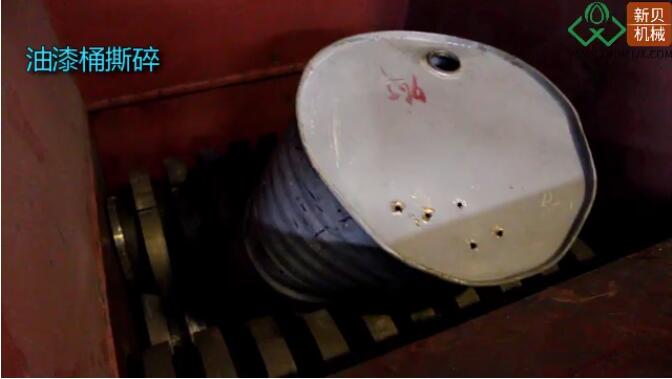 油漆桶撕碎機(jī)視頻，金屬撕碎機(jī)