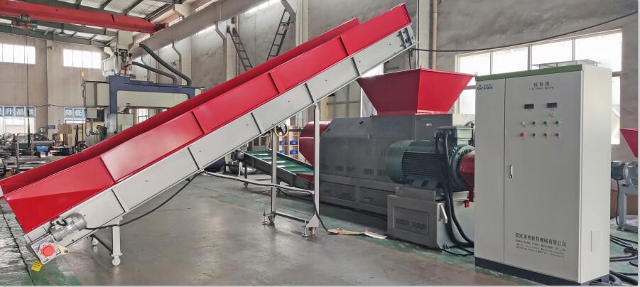 精粉機-螺旋粉碎機，廢布-噸包袋-鋼絲膠條粉碎