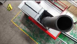 管道撕碎，單軸撕碎機(jī)，新貝機(jī)械固廢回收設(shè)備