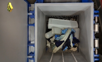 廢塑料撕碎、破碎視頻，單軸撕碎機