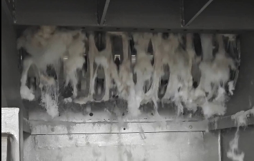 氨綸絲、化纖絲撕碎，單軸撕碎機(jī)視頻